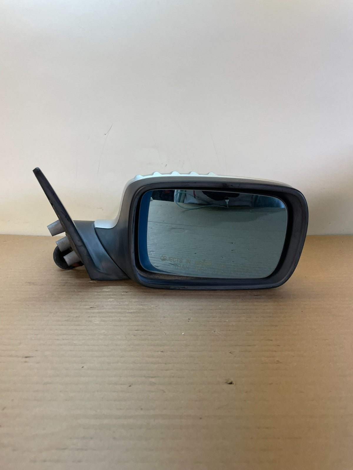 2001 to 2006 BMW 325i Right Passenger Side View Door Mirror AH8676 DG7