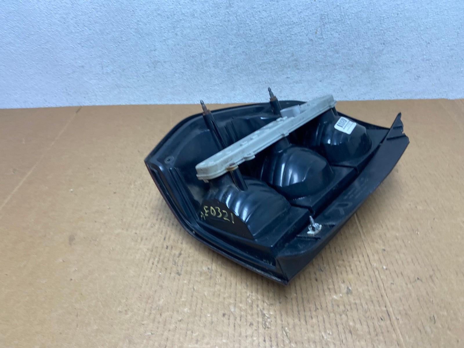 2002 to 2009 Chevrolet Trailblazer Right Passenger Rh Tail Light AE0321 LK6