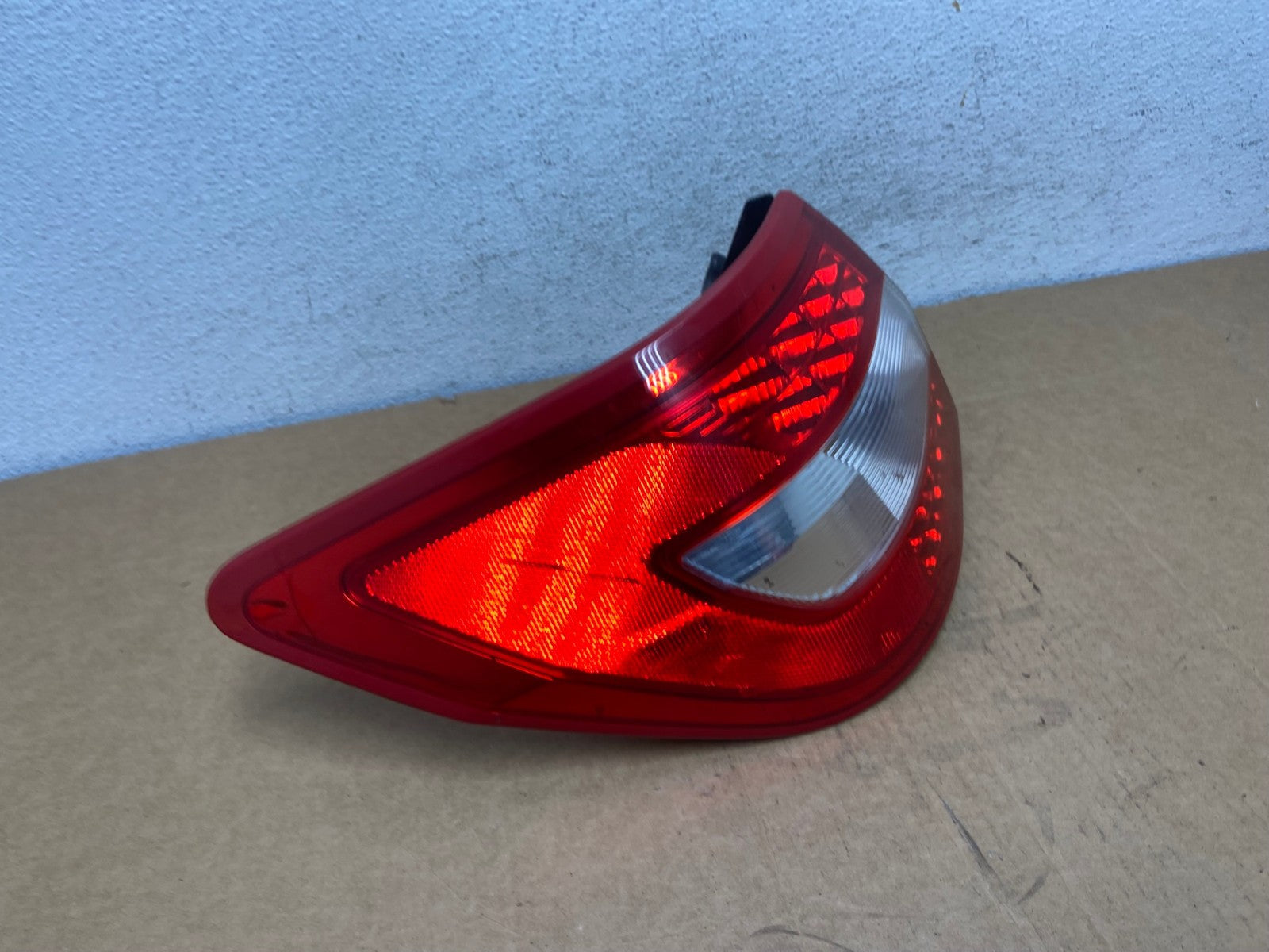 2007 to 2009 Lincoln MKZ Zephyr Left Driver Lh Side Tail Light AD5389 LK2