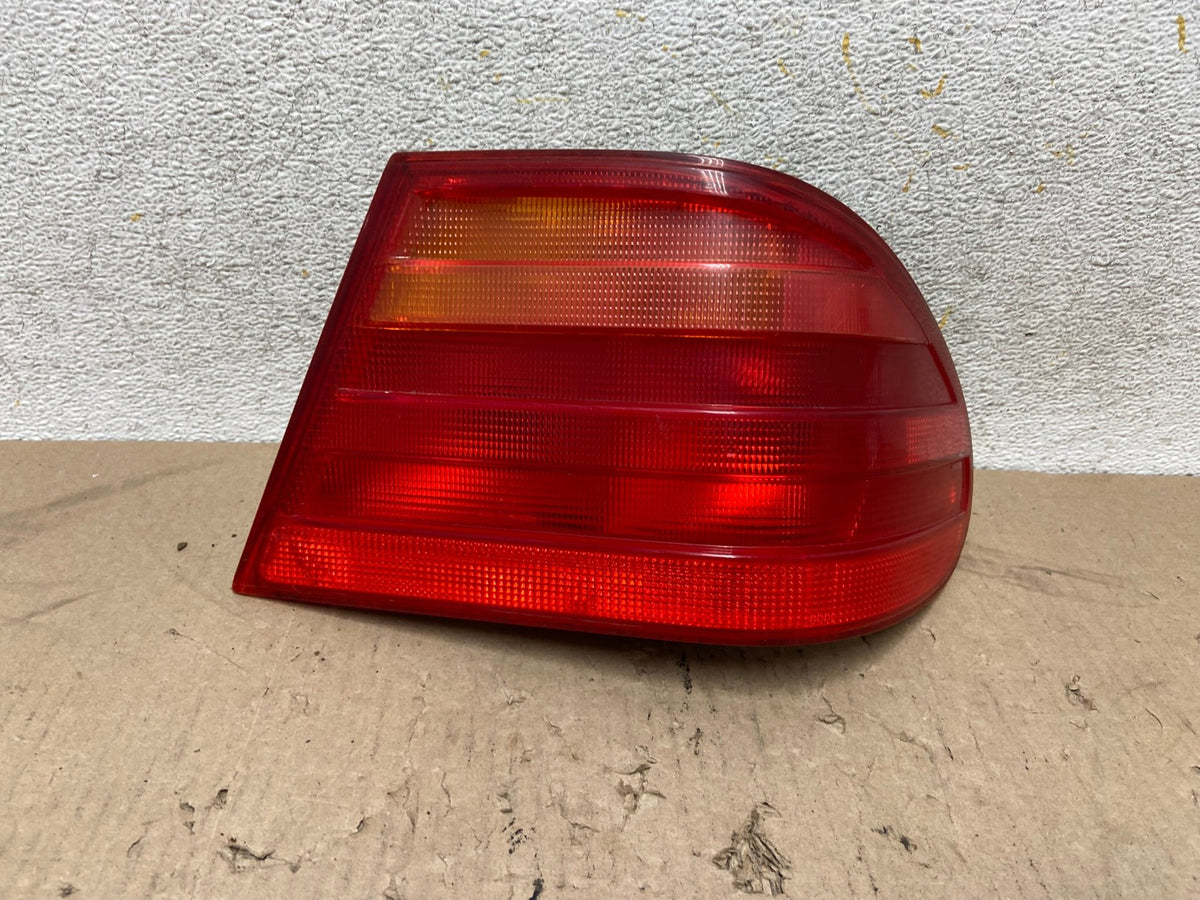 1996 - 1999 Mercedes-Benz E W210 E320 Right Passenger Tail Light AH7702 LK0