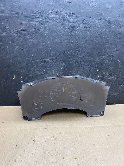 2001 to 2002 Chevrolet Express Speedometer Cluster Gauge U4764 DG0