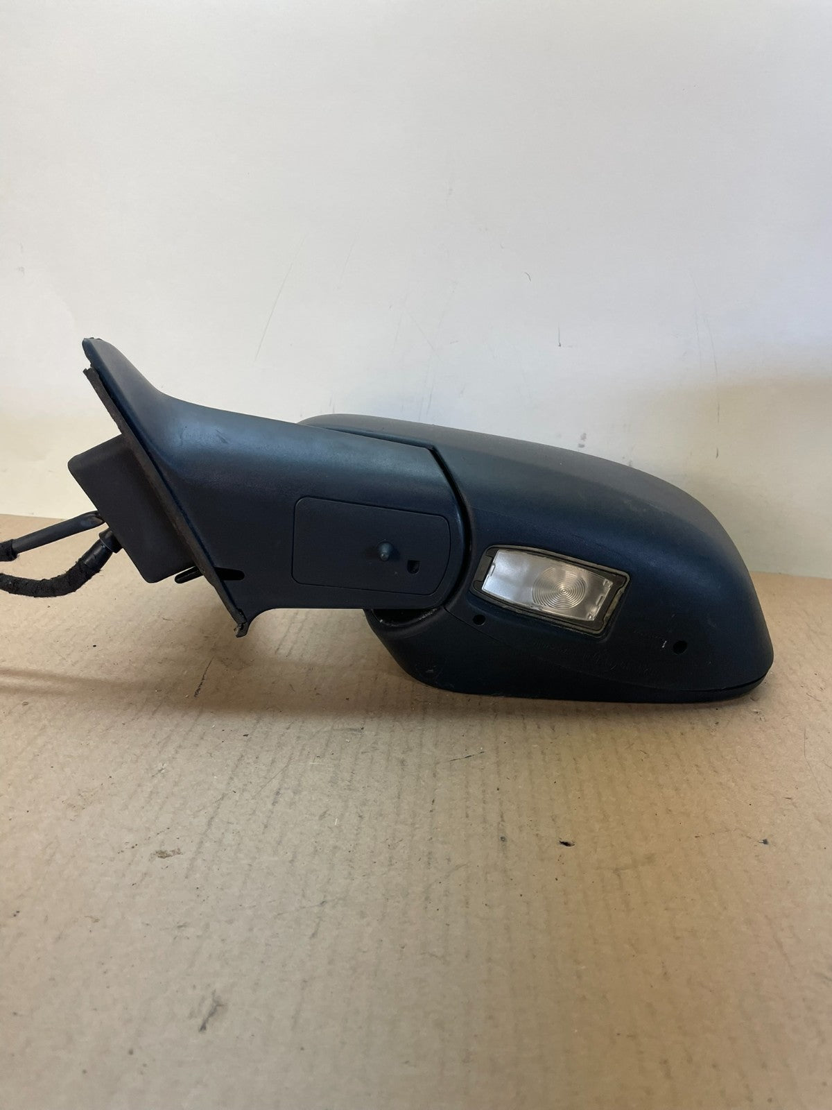 2003 to 2006 Volvo XC90 Left Driver Lh Side View Door Mirror AI4135 DG3