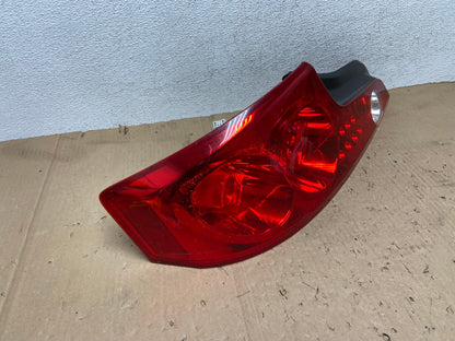 2003 - 2005 Infiniti G35 Coupe Left Driver Lh Outer Tail Light AE9384 LK2
