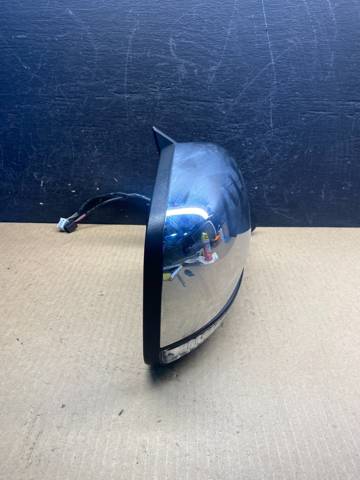 2011 to 2013 Dodge Durango Right Passenger Turn Sgn View Door Mirror AG6179 DG11