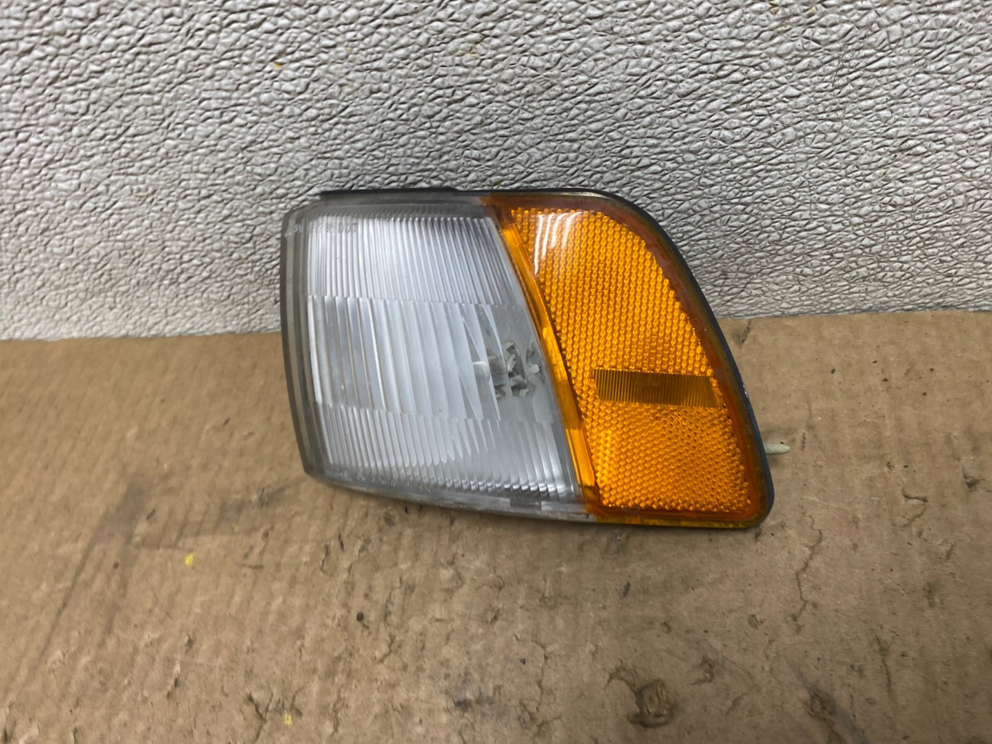 1989 to 1994 Mitsubishi Galant front corner light lamp Left 216-37567 L W7948 PS1