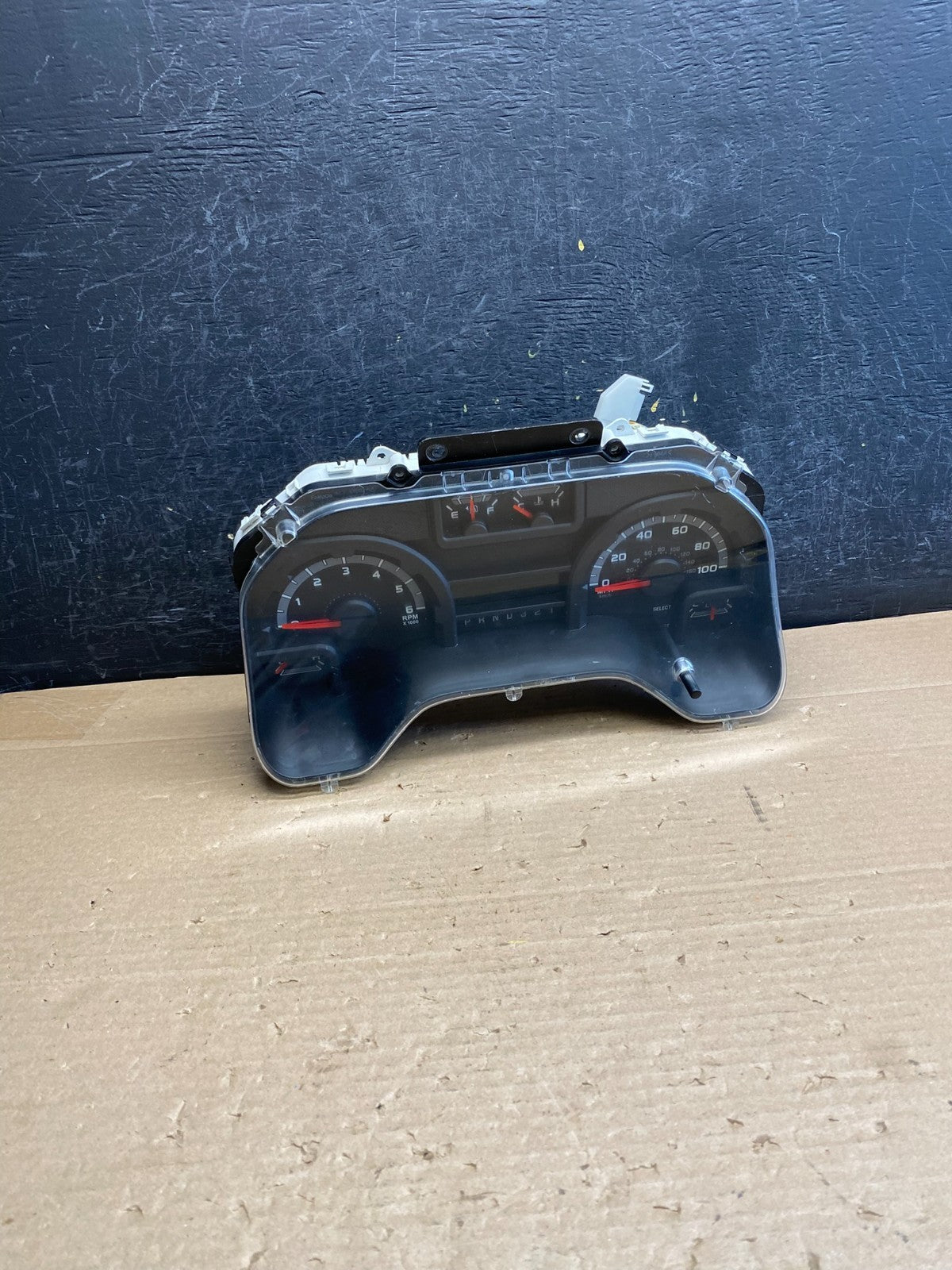 2011 to 2013 Ford E150 E250 E350 VAN Gauge Speedometer Cluster AG6374 DG0