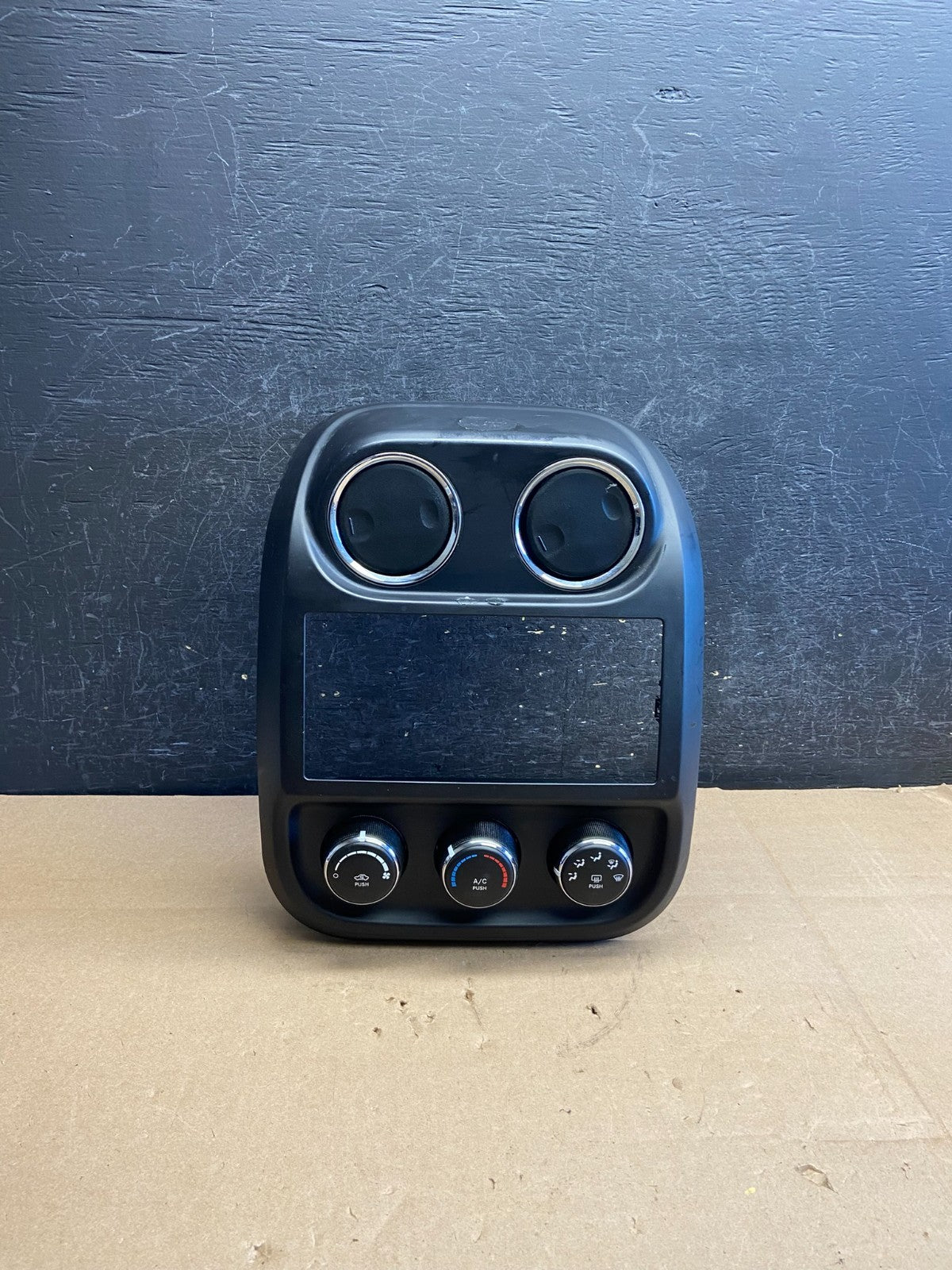 2011 to 2017 Jeep Compass Dash Climate Temperature Control Radio Bezel AI3219 DG0