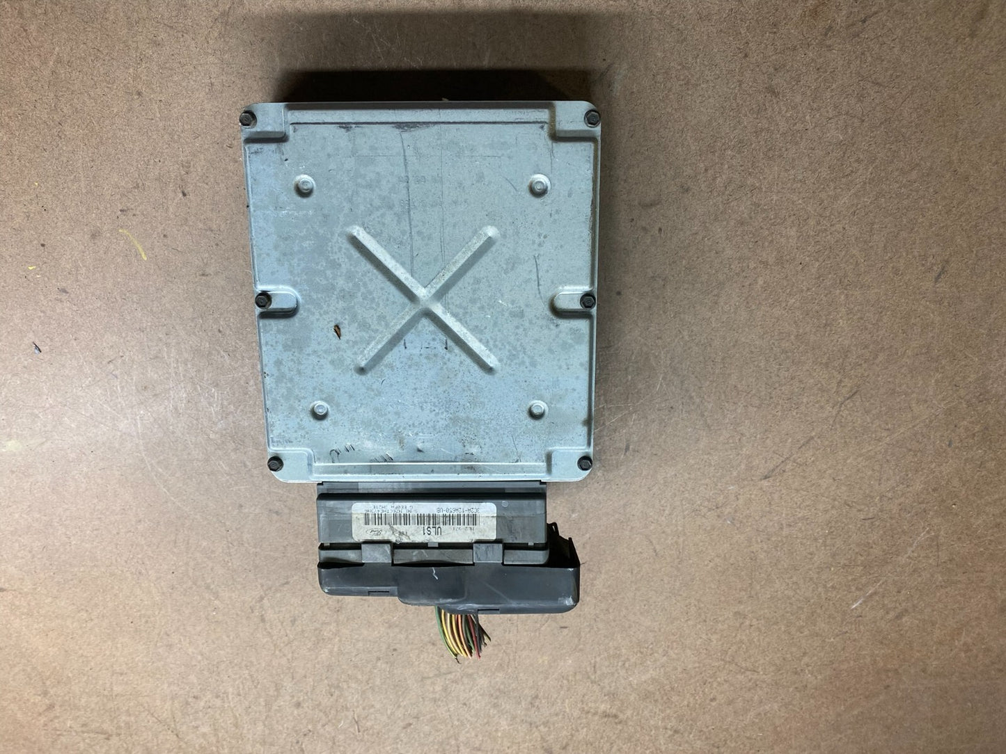 2003 Ford E-Series 4.2L Engine Control ECM Computer 3c2a-12a650-ub H4009 PS1
