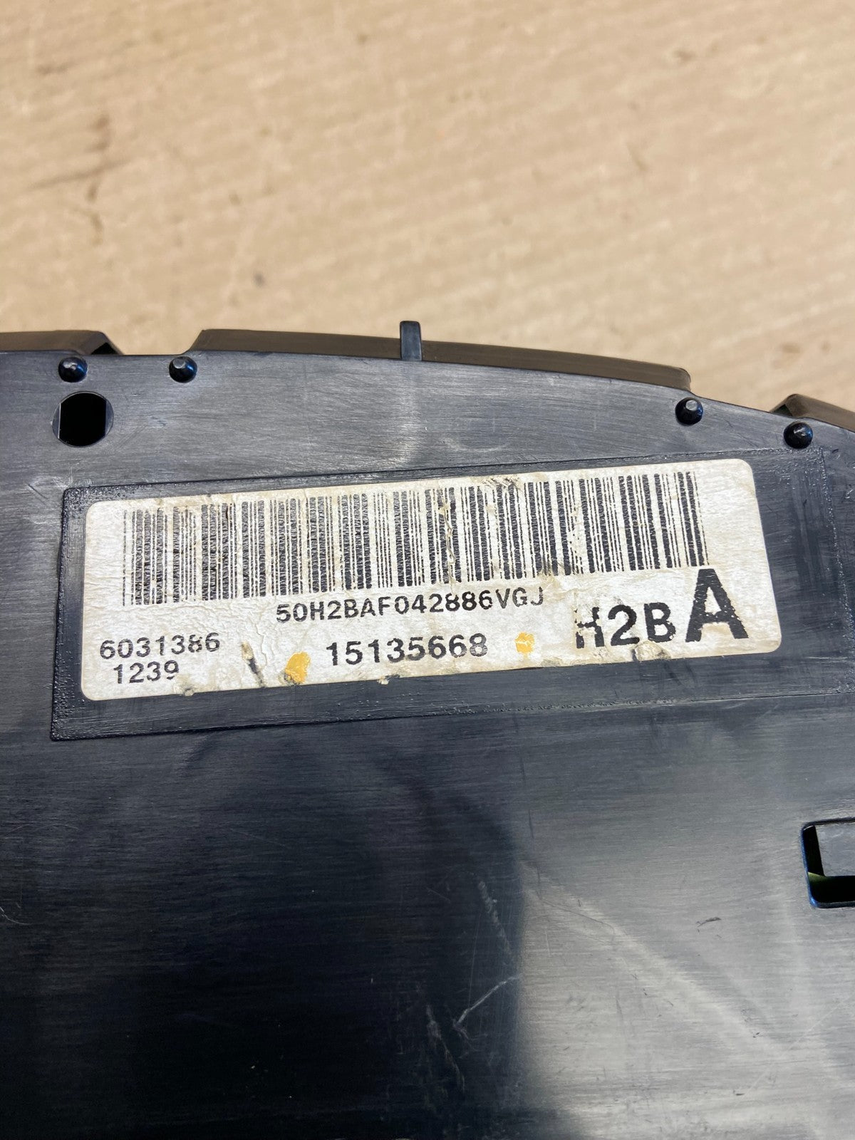 2003 to 2006 Chevrolet Silverado Speedometer Instrument Cluster AH3488 DG5