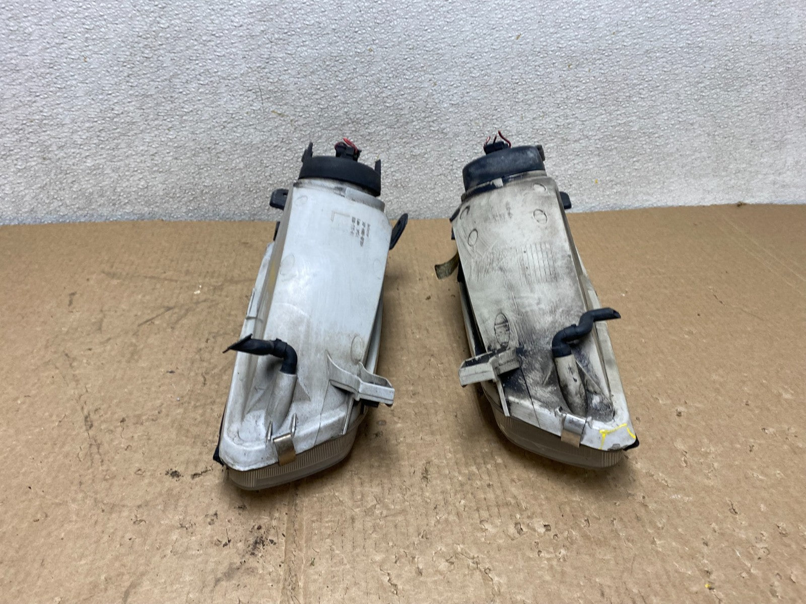 1997 1998 1999 Toyota Camry Left+Right Side Set Halogen Headlights V2968 DW7