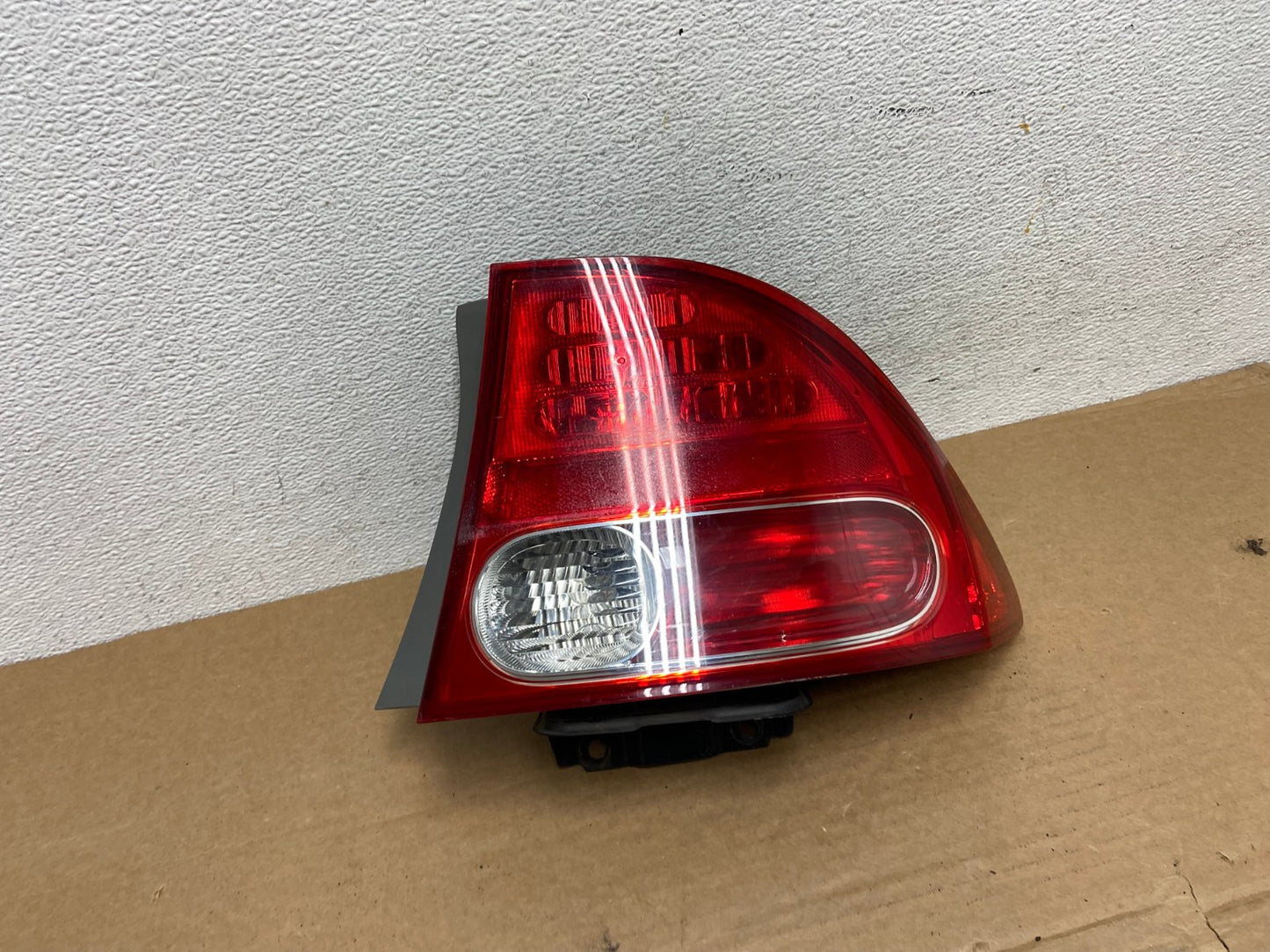 2006 2007 2008 Honda Civic Right Passenger Rh Side Tail Light AD3802 LK0