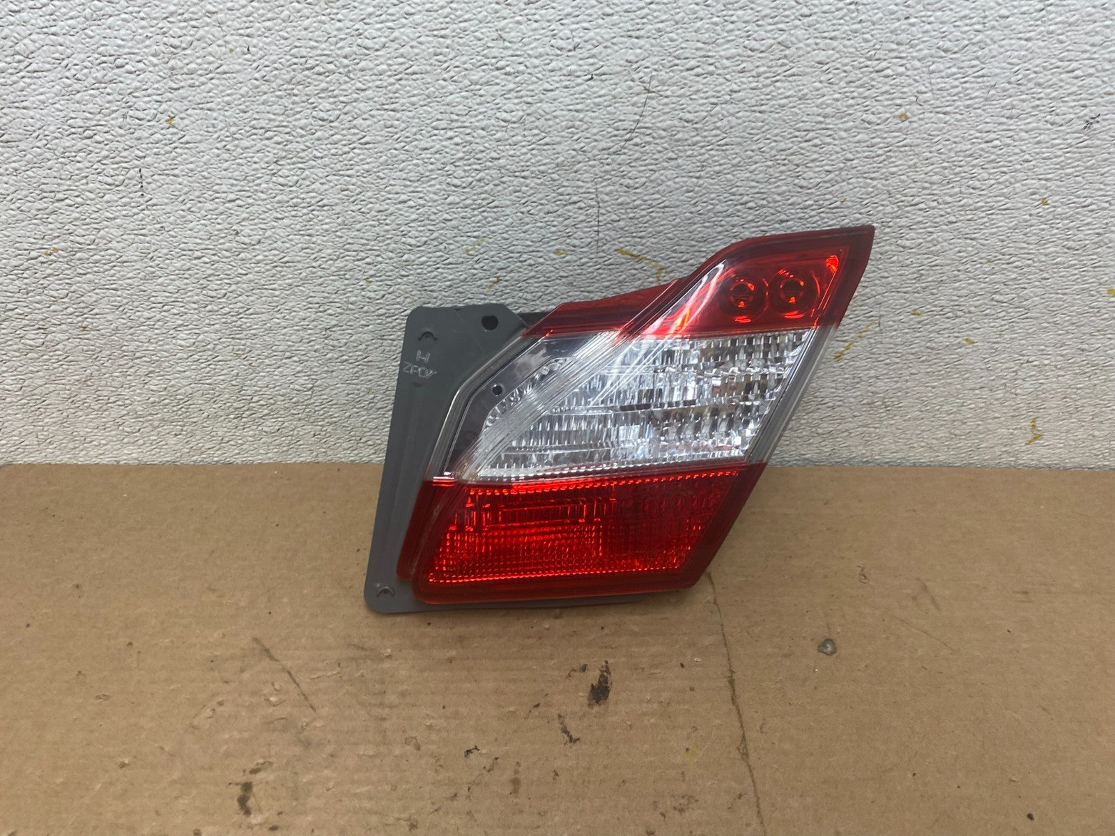 2011 2012 2013 Infiniti M37 M56 Right Passenger RH Inner Tail Light P4980 DW0