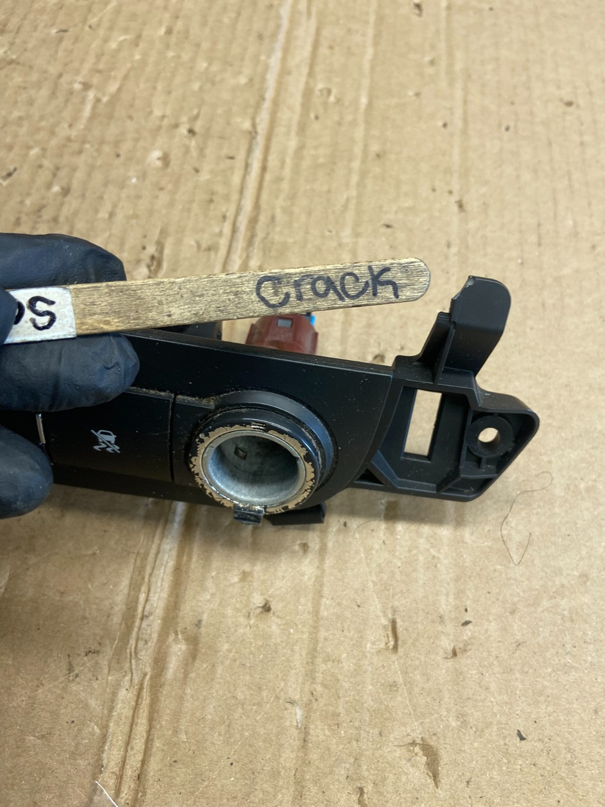2007 - 2014 Chevrolet Tahoe Yukon Pedal Traction Control Switch ae4053 DG2