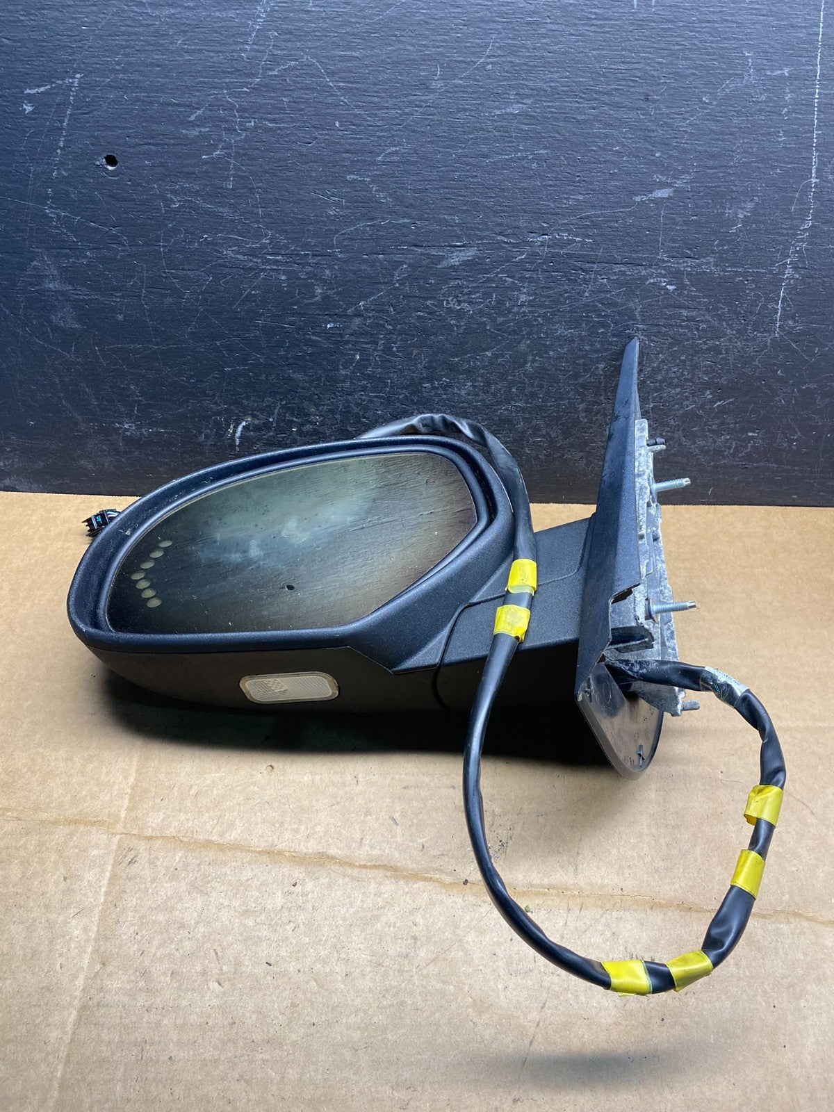 2007 to 2008 Gmc Yukon Left Driver LH Side View Door Turn Mirror AD6757 DG6
