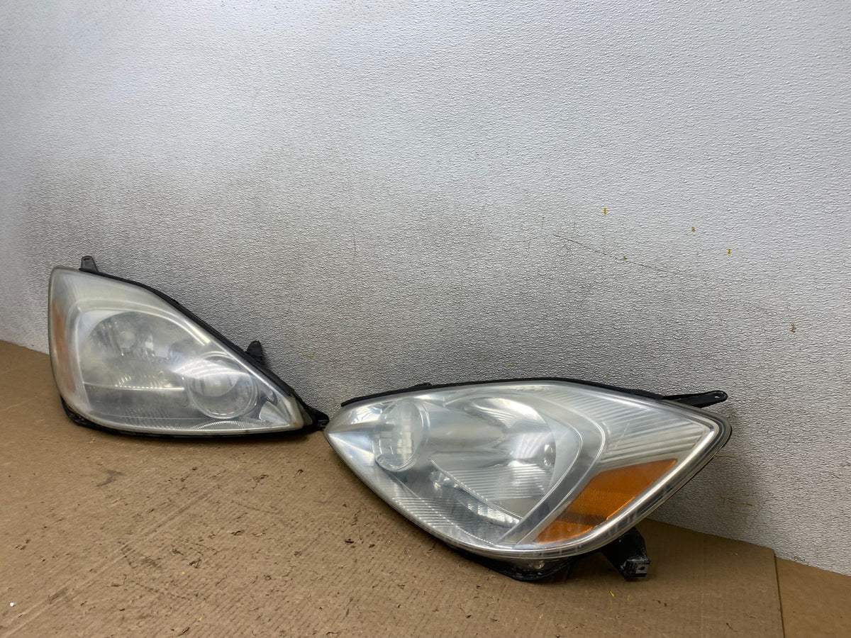 2004 2005 Toyota Sienna Left+Right Set Side Halogen Headlights W5445 DW1