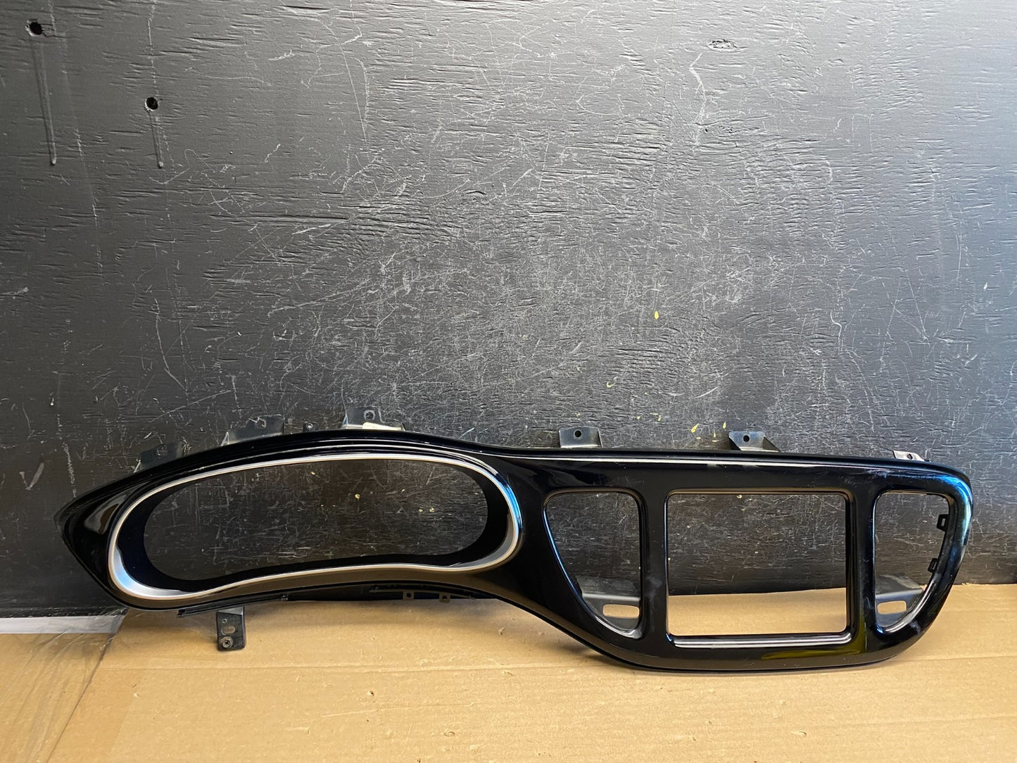 2013 - 2016 Dodge Dart Dash Speedometer Cluster Radio Trim Bezel Black AG5196 DG0