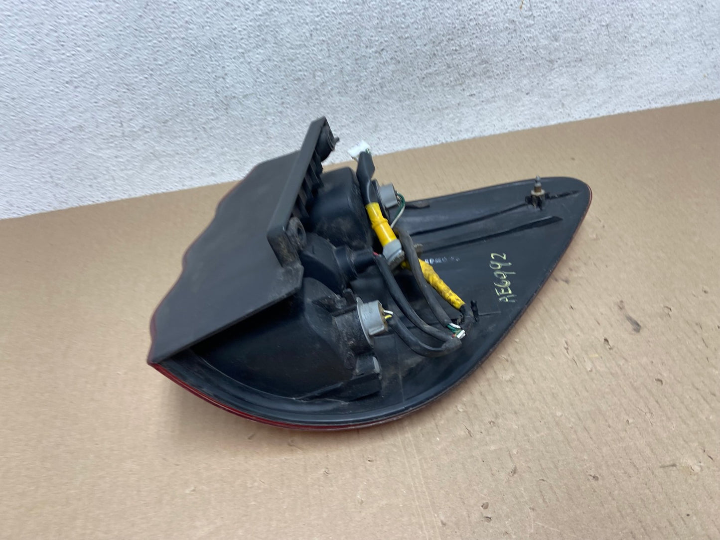 2001 to 2004 Toyota Sequoia Left Driver Lh Side Tail Light AE6992 LK4