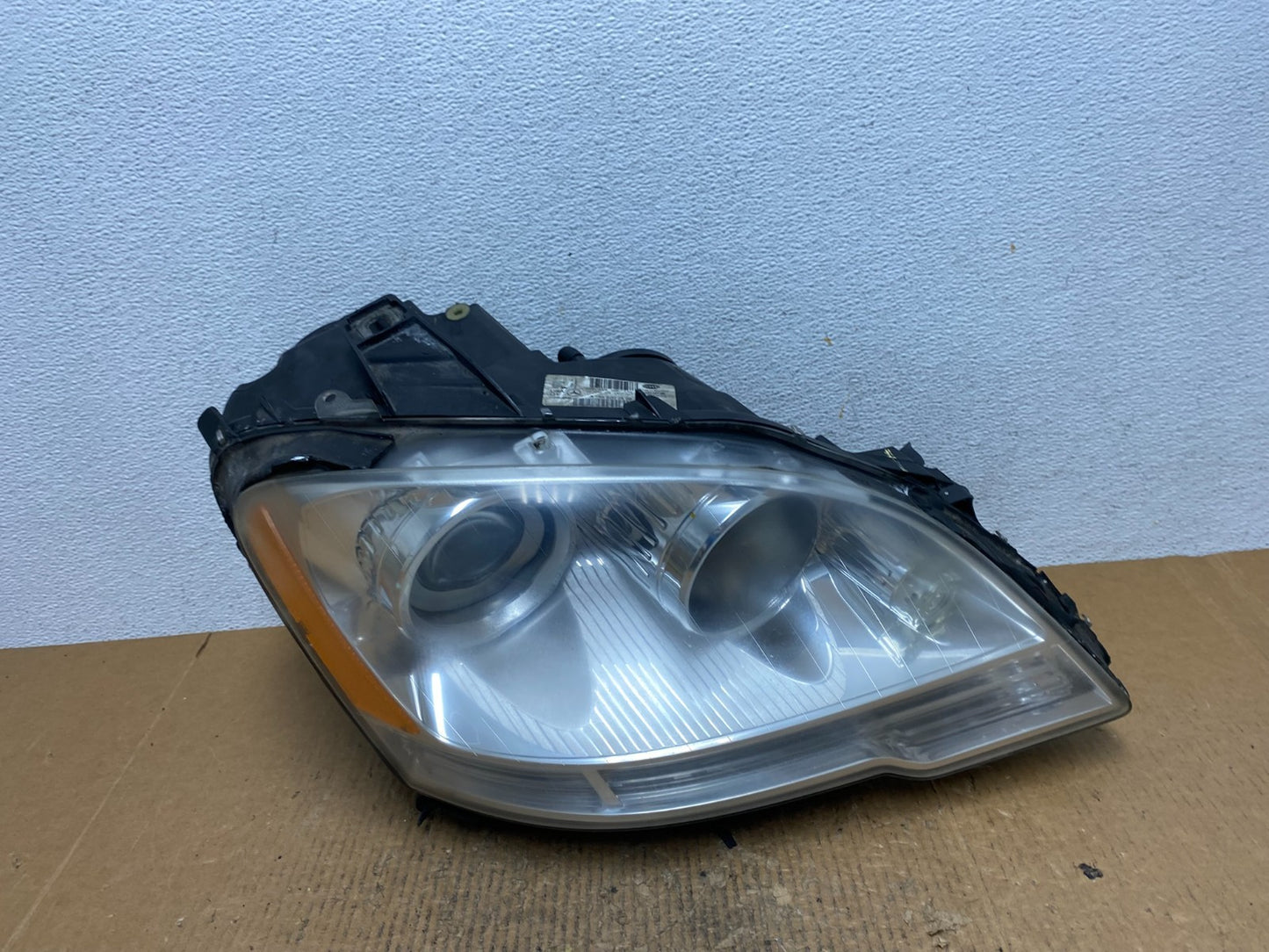 Halogen 2009-2011 Mercedes-Benz ML Class Right Passenger Headlight AE1676 DW0