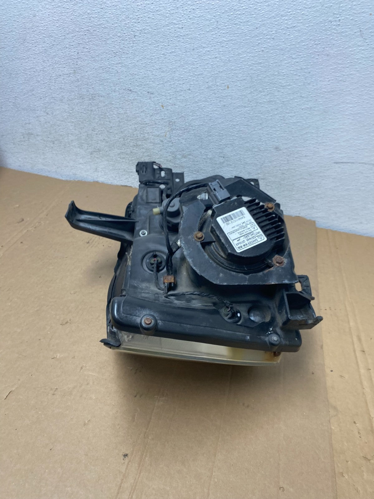2005-2010 Infiniti Qx56 Left Driver LH Side Hid Xenon Headlight AD7881 DW11