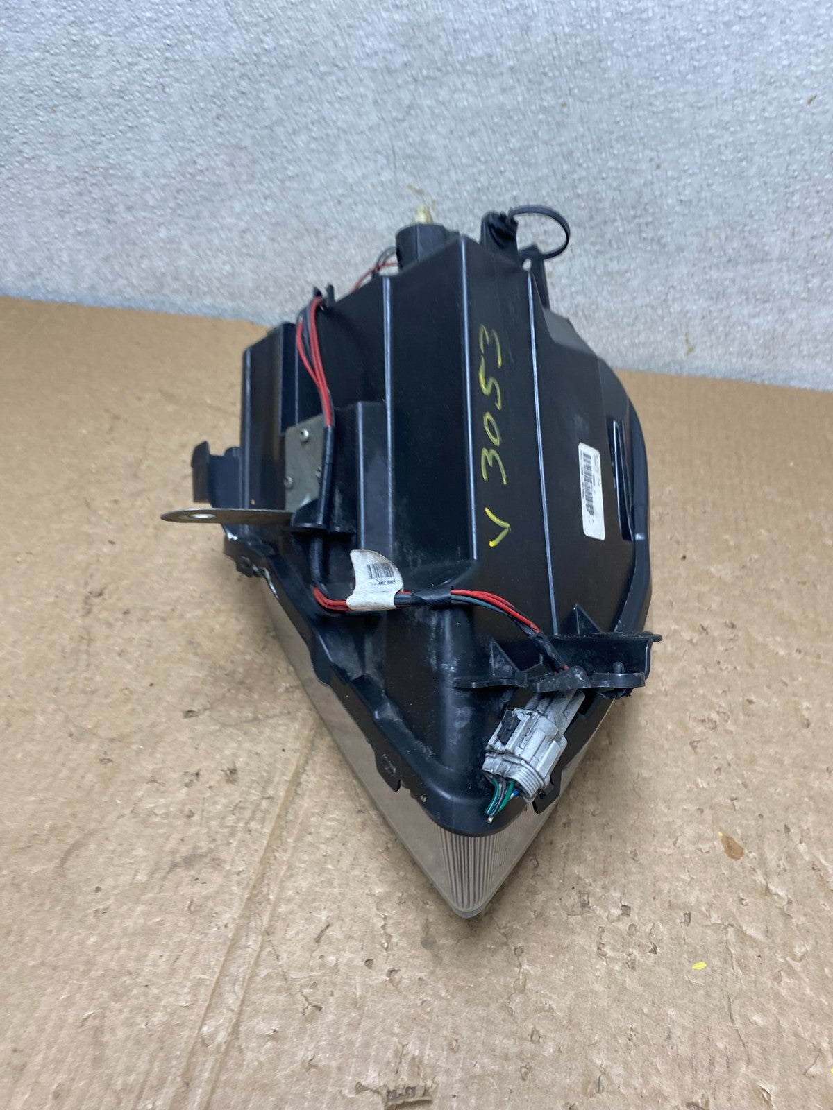 2010-2012 Nissan Sentra Halogen Left Driver LH Black Headlight V3053 DW8