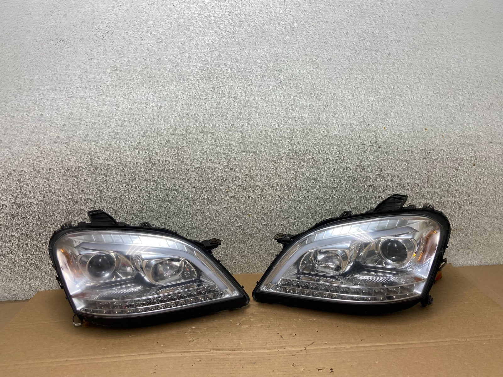 2006 - 2008 Mercedes-Benz ML Class Left+Right LED Chrome Headlights ab4485 DG0