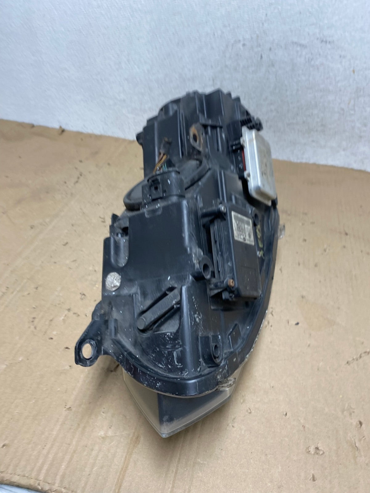 2010-2014 Volkswagen Golf MK6 GTI Right Passenger Xenon HID Headlight AE9304 LK9