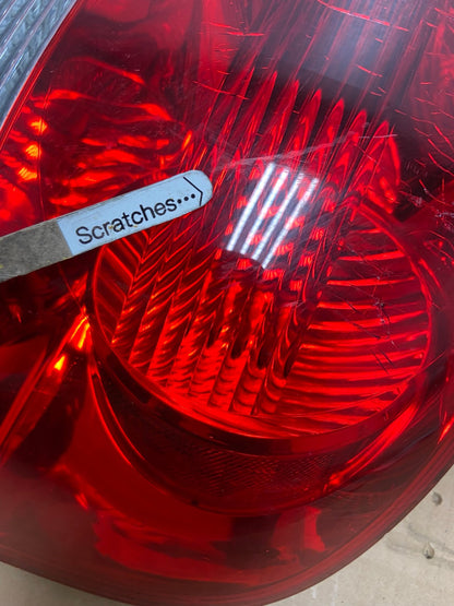 2004-2007 Volkswagen Touareg Right Passenger Side Rh Tail Light AC7466 LK4