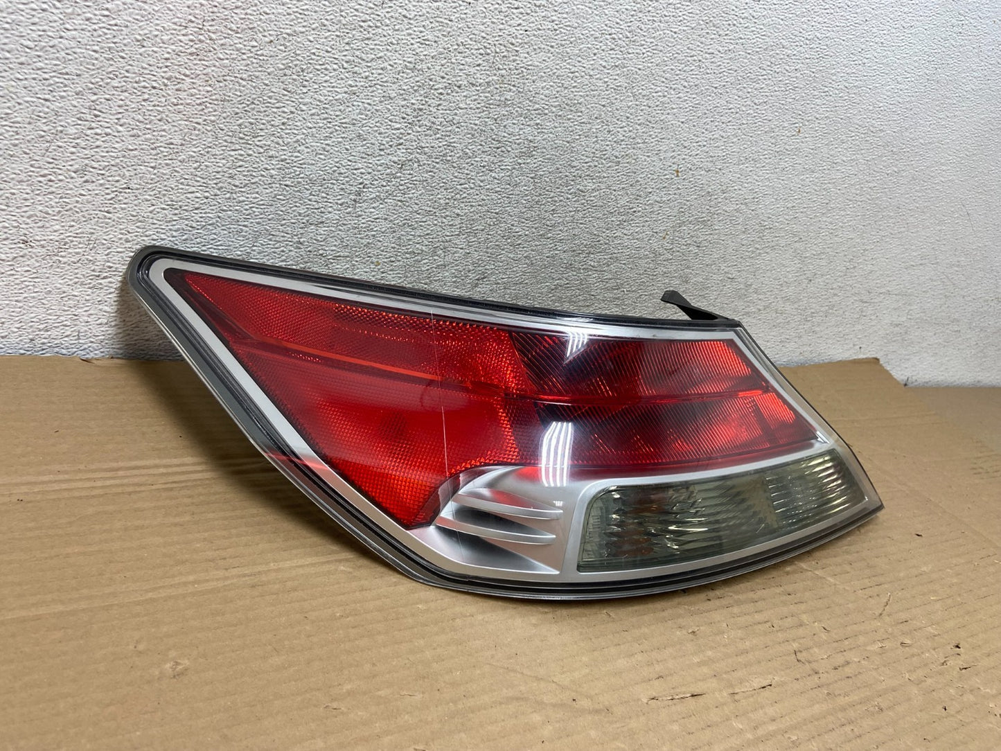 2009 2010 2011 Acura TL Left Driver Lh Side Tail Light AG8964 DW1