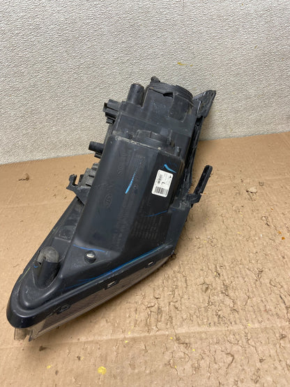 2014 to 2015 Kia Sorento Left Driver LH Side Headlight Halogen Oem Y3344 DW4