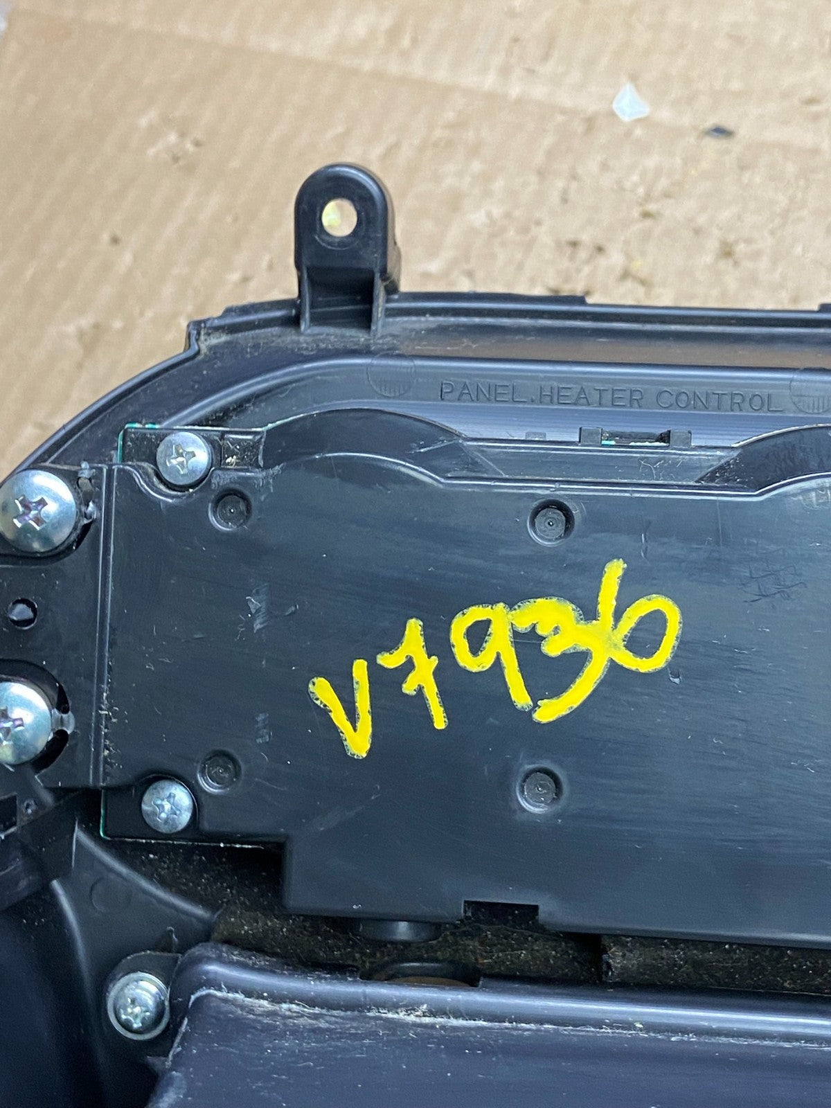 2008 - 2011 Mitsubishi Lancer A/C Heater Climate Control Bezel Trim V7936 DG6