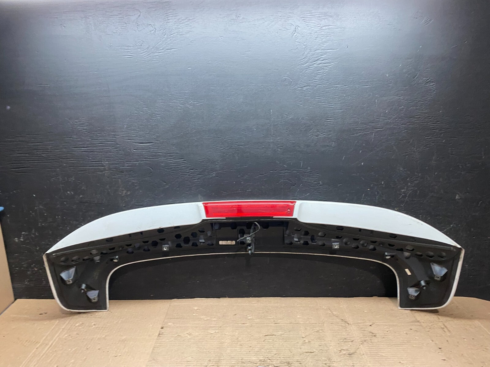 2012 to 2017 Ford Focus SE 4DR Hatchback Trunk Lid Spoiler Wing OEM G8456 DG16