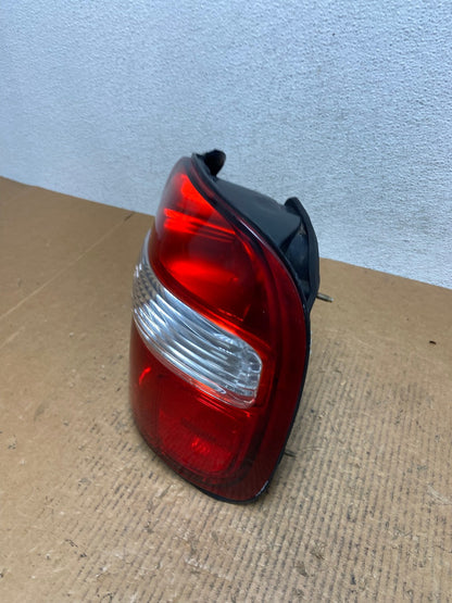 1998 to 2002 Kia Sportage Right Passenger RH Side Tail Light AE1396 LK1