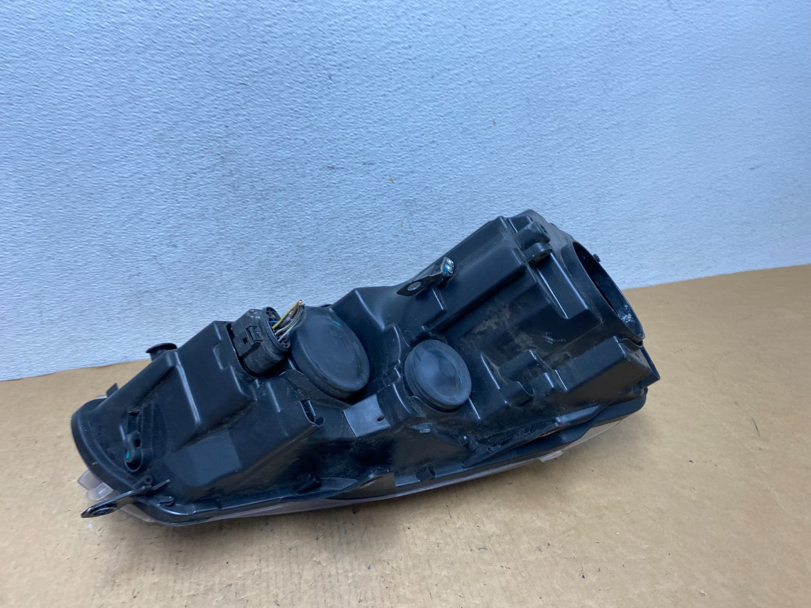 2010-2014 Volkswagen Golf MK6 GTI Left Driver LH Halogen Headlight AD4683 DW5