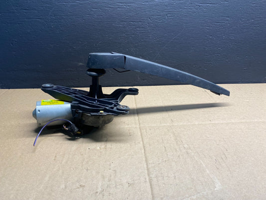 2007 to 2013 BMW X5 E70 Rear Windshield Wiper Motor OEM AB4200 DG0