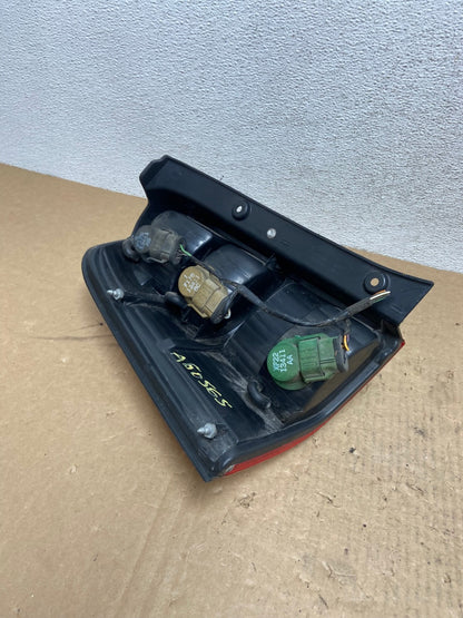 2001 to 2007 Ford Escape Right Passenger RH Side Tail Light AG0562 LK5