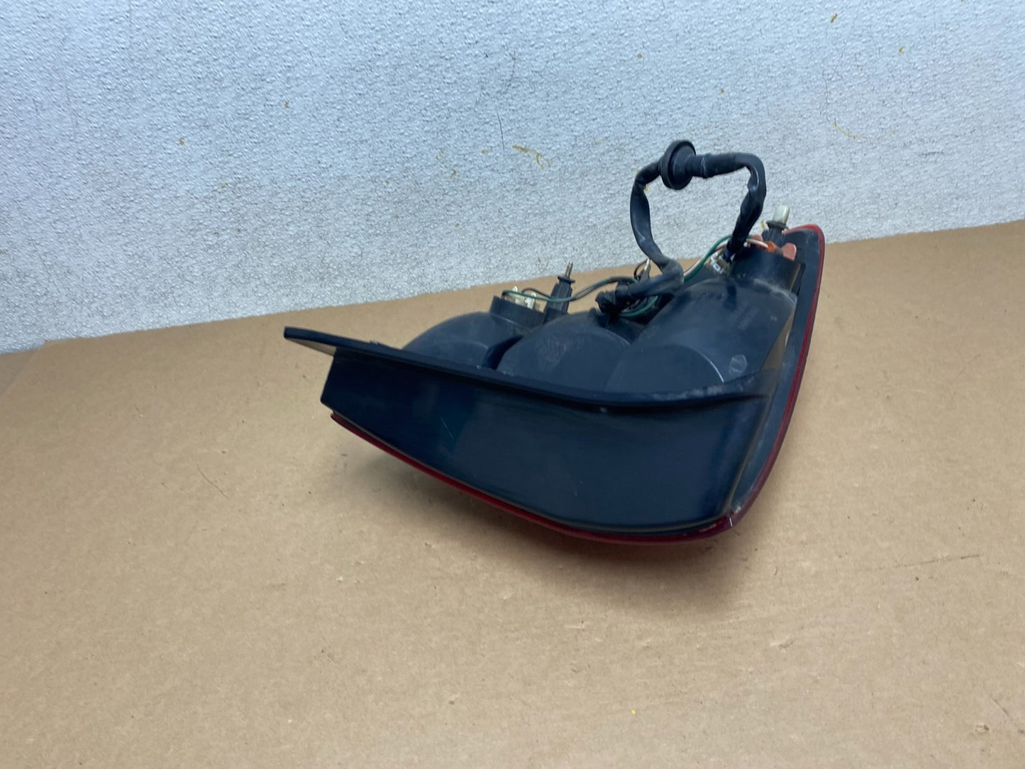 1999 to 2002 Kia Rio Right Passenger RH Side Tail Light OEM O9606 DG3