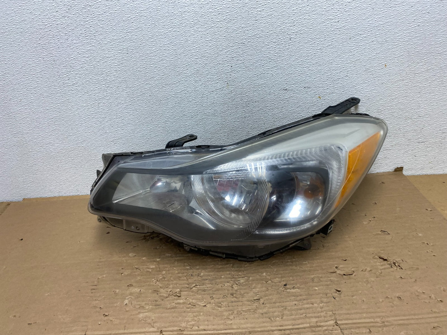 2012-2016 Subaru Impreza Crosstrek Left Driver LH Halogen Headlight AD4359 DW0