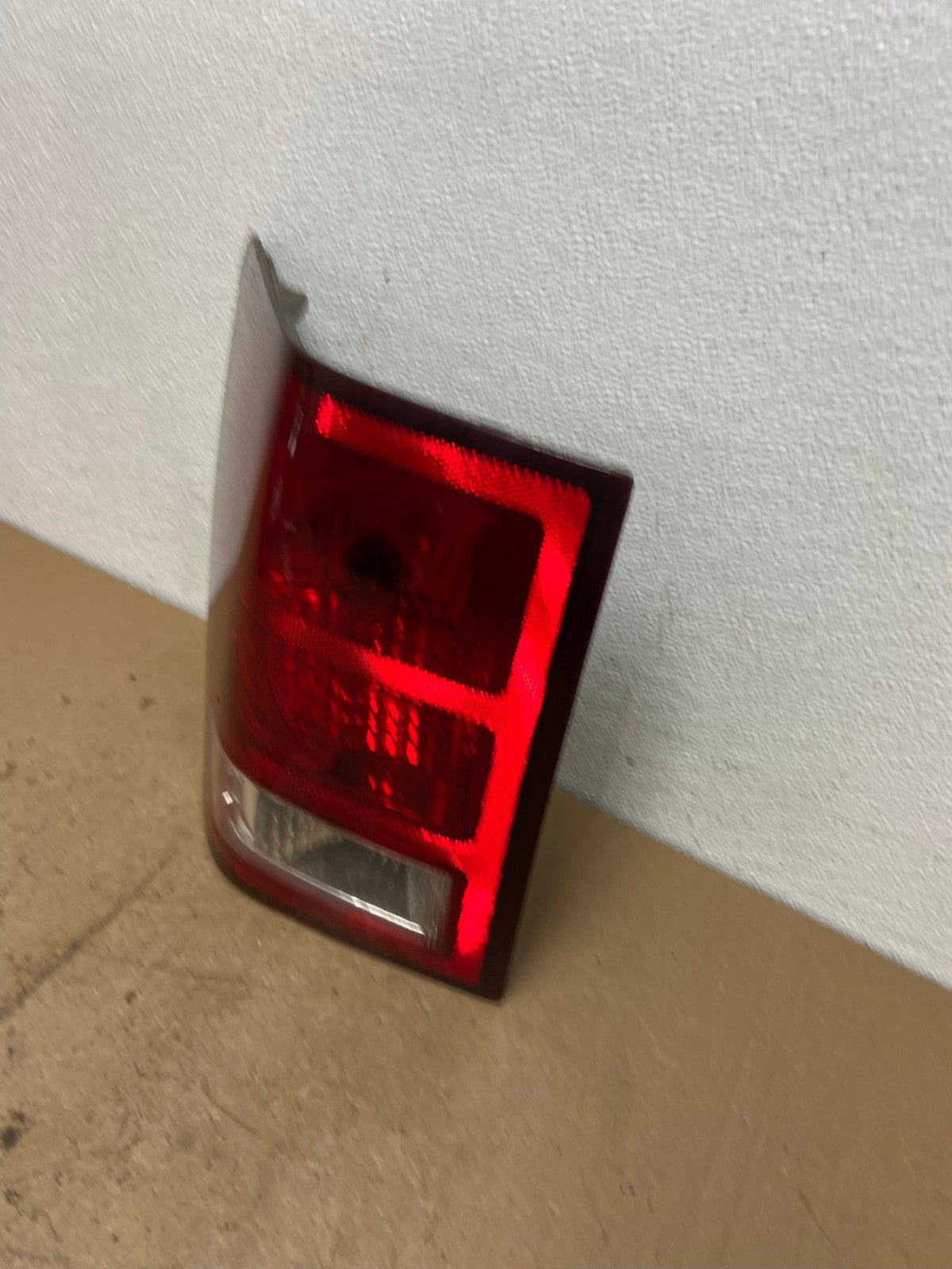 2007 2008 2009 2010 Jeep Grand Cherokee Left Driver Lh Tail Light AC7287 LK1
