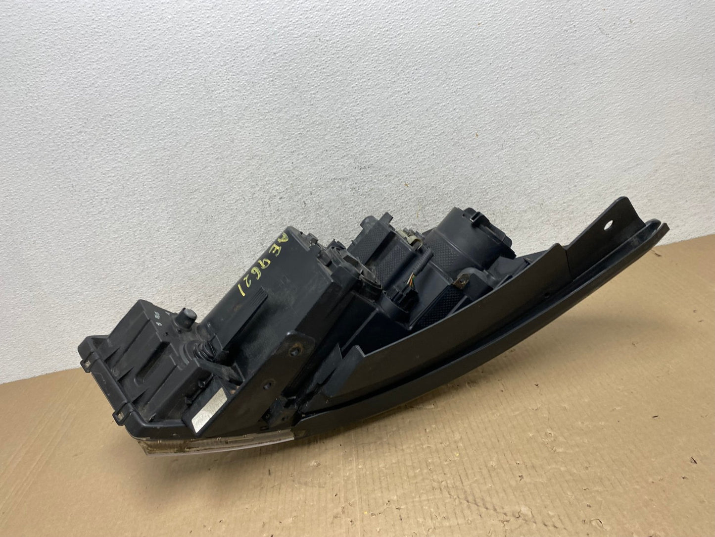 2015-2018 Kia Sedona Left Driver Lh Side Headlight Halogen AE9621 LK5