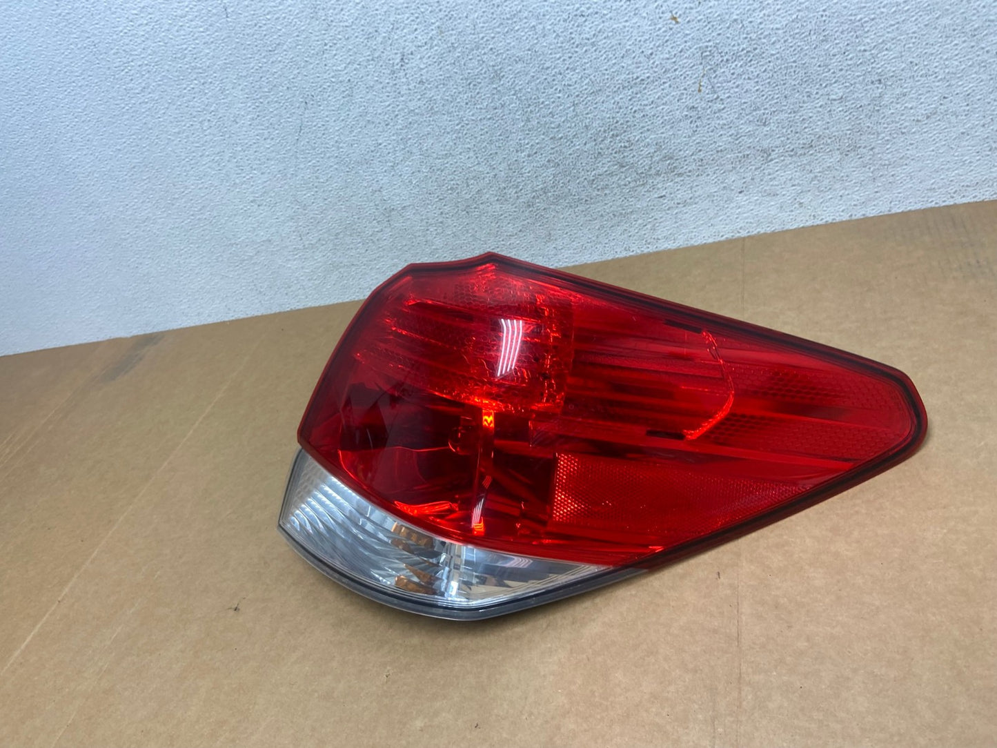 2010-2014 Subaru Outback Wagon Right Passenger Rh Side Tail Light AE2895 LK1
