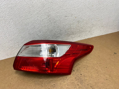2012 2013 2014 Ford Focus Sedan Right Passenger Rh Side Tail Light AD4676 LK0