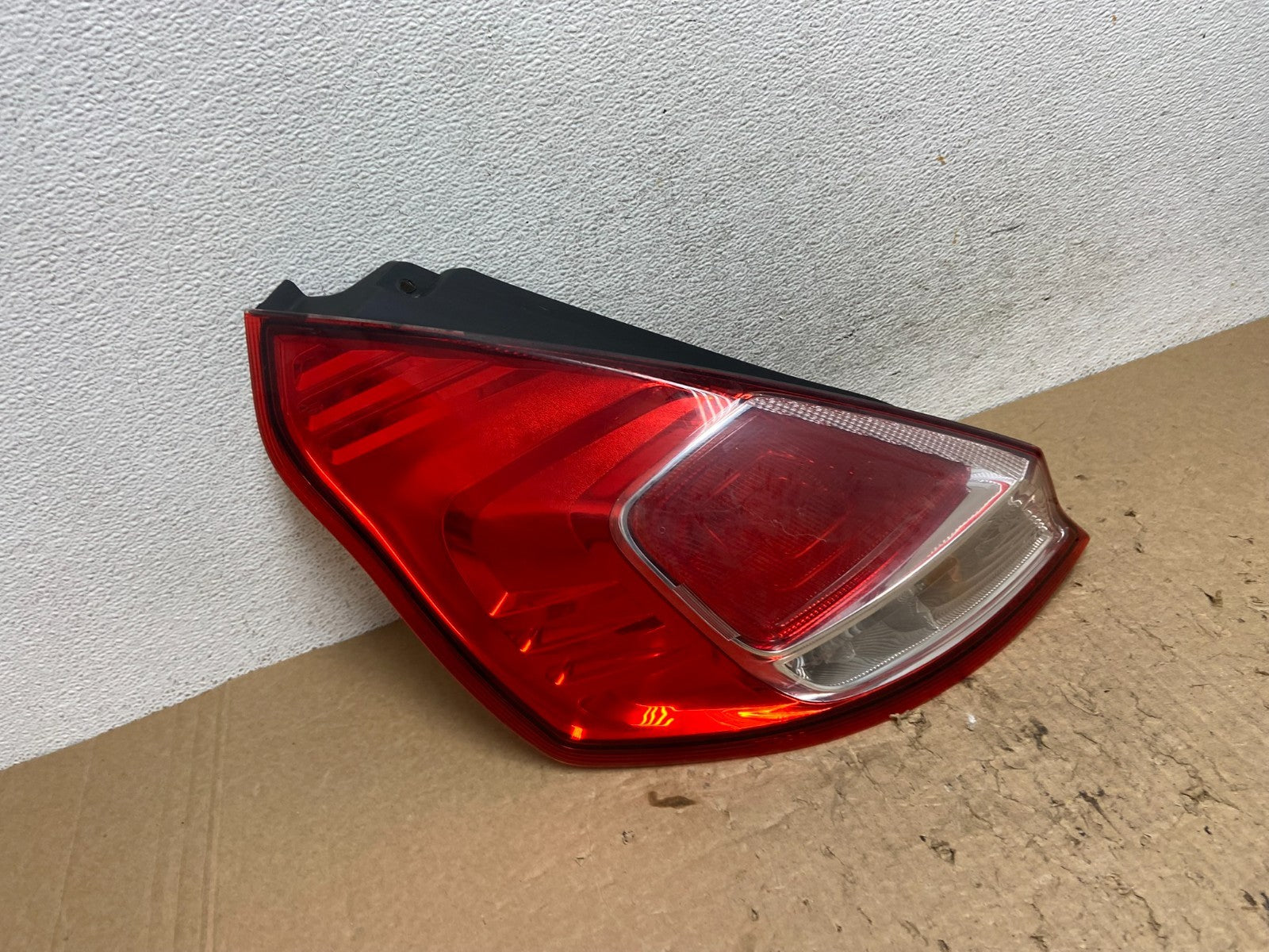 2014 to 2019 Ford Fiesta Hatchback Left Driver Side Tail Light AF8392 DG2