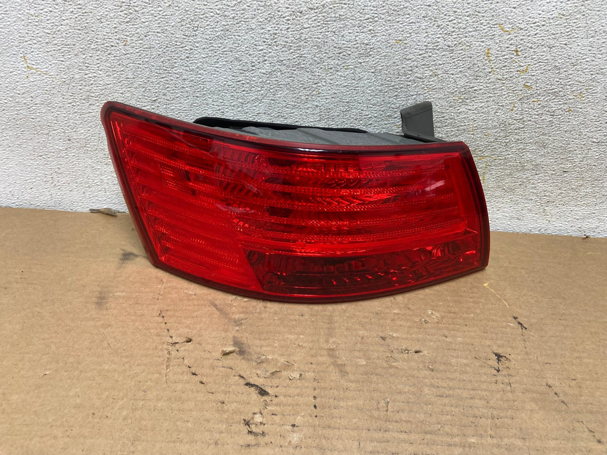 2009 to 2010 Hyundai Sonata Left Driver Lh Side Tail Light AH4326 LK0