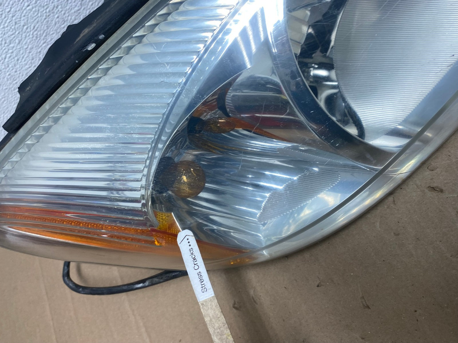 2000 to 2007 Ford Taurus Left+Right Side Halogen Headlights AF4231 LK5