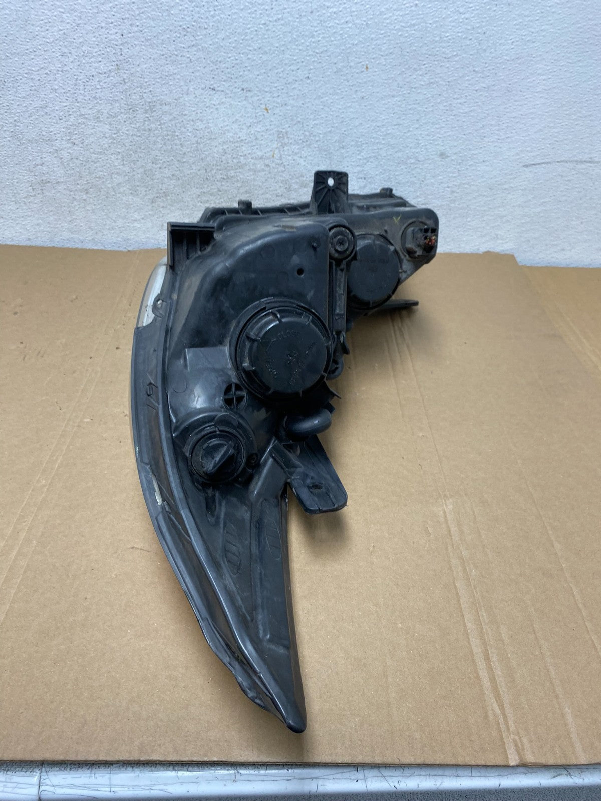 2011 - 2014 Hyundai Sonata Right Passenger Rh Side Headlight Halogen AD7876 DW6