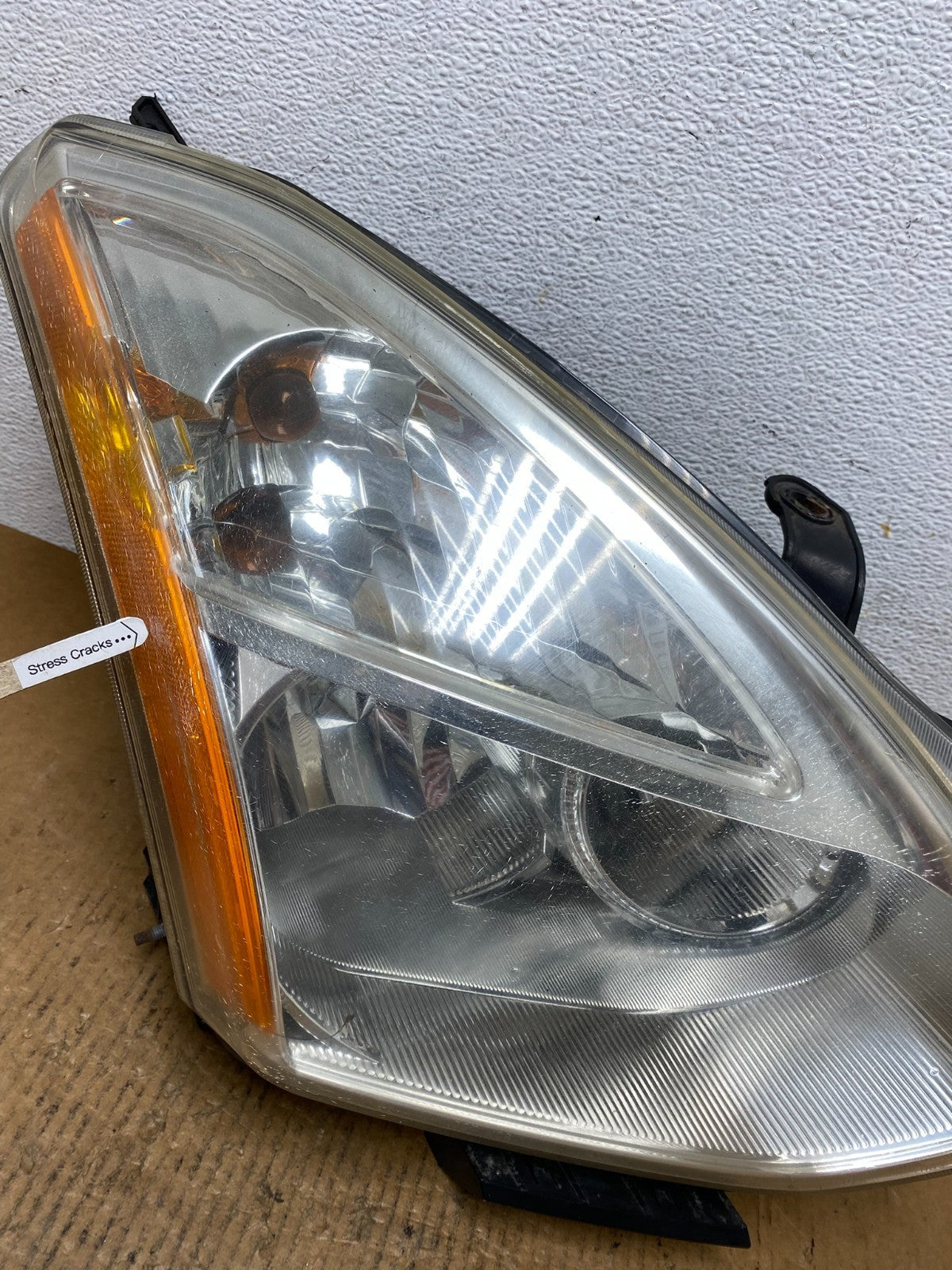 2009-2013 Nissan Rogue Right Passenger Xenon HID Headlight AE1168 DW4