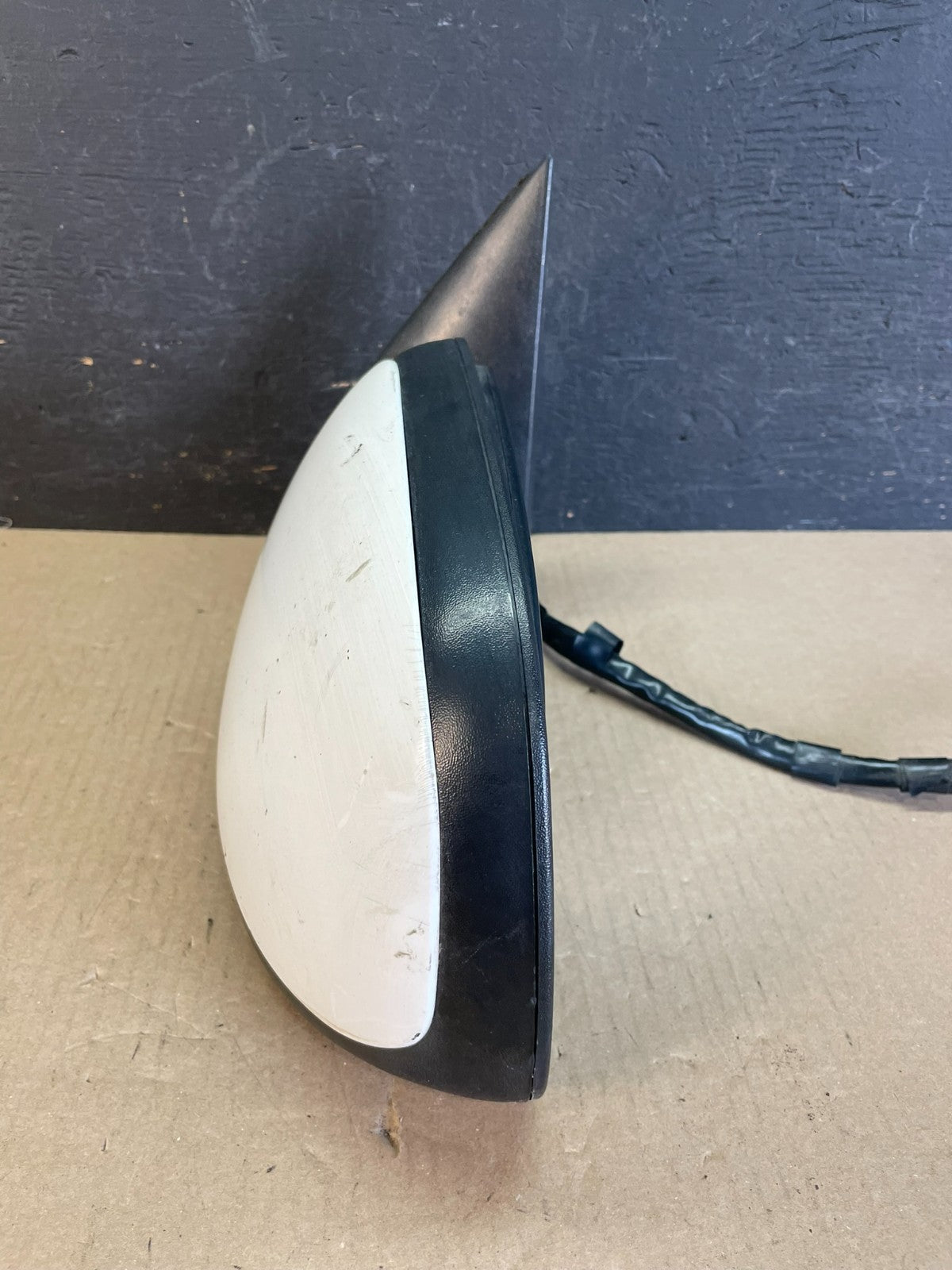 2003-2006 Chevrolet Tahoe Suburban Left Driver LH Turn Door Mirror AE1135 DW10