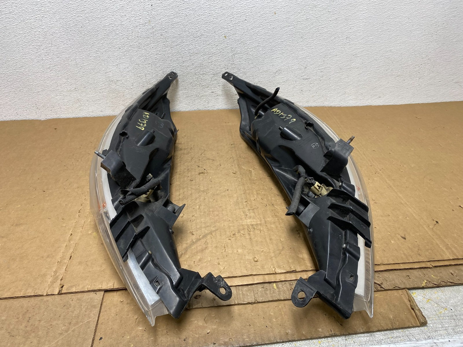2011-2014 Nissan Juke Turn Signal Headlights Left+Right Halogen AD1379 DW8