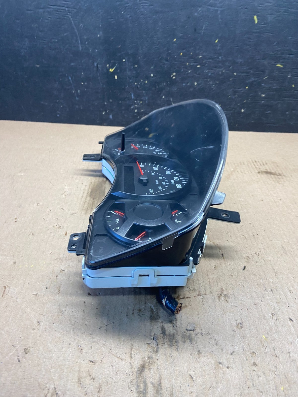 2004 to 2007 Nissan Titan Speedometer Cluster Gauge Bezel Q7346 DG3