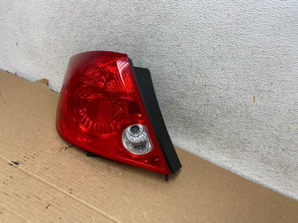 2005 2006 2007 Scion TC Tail Light Left Driver Lh Side AH7774 LK2